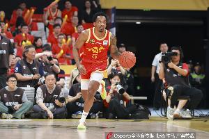 九游登录中心-杀疯了！小巴里-布朗半场12中5轰下25分5助 罚球14中12