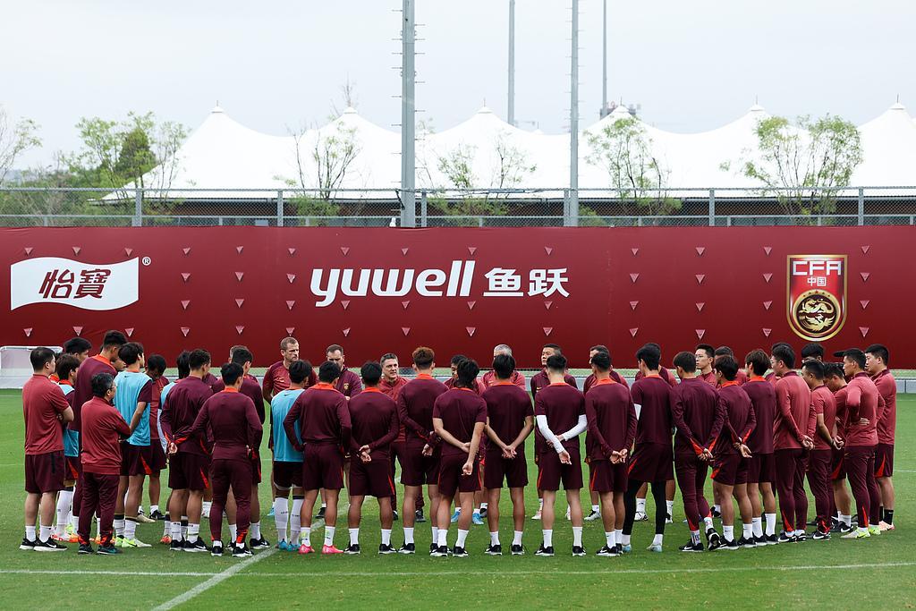 专家推荐-艰难取胜后，U22国足主帅训话6分钟：不要带着压力踢球